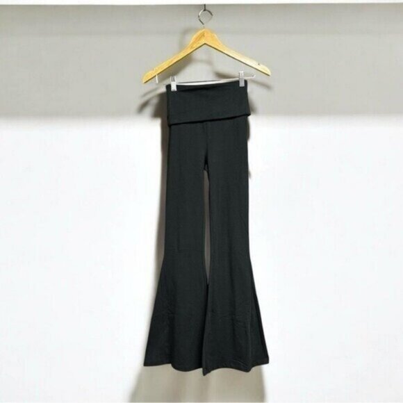 🌻NEW w.tags Offline by Aerie Black Foldover Hi-Rise Flare Leggings Size XS - Picture 2 of 9